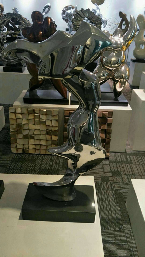 不锈钢异形雕塑